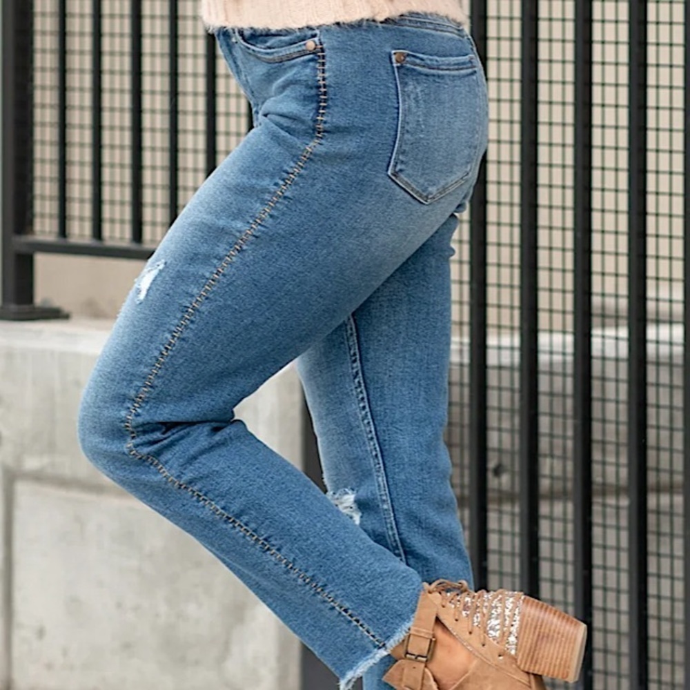 Judy Blue Howdy High Waist Boyfriend - Picture 5 of 15
